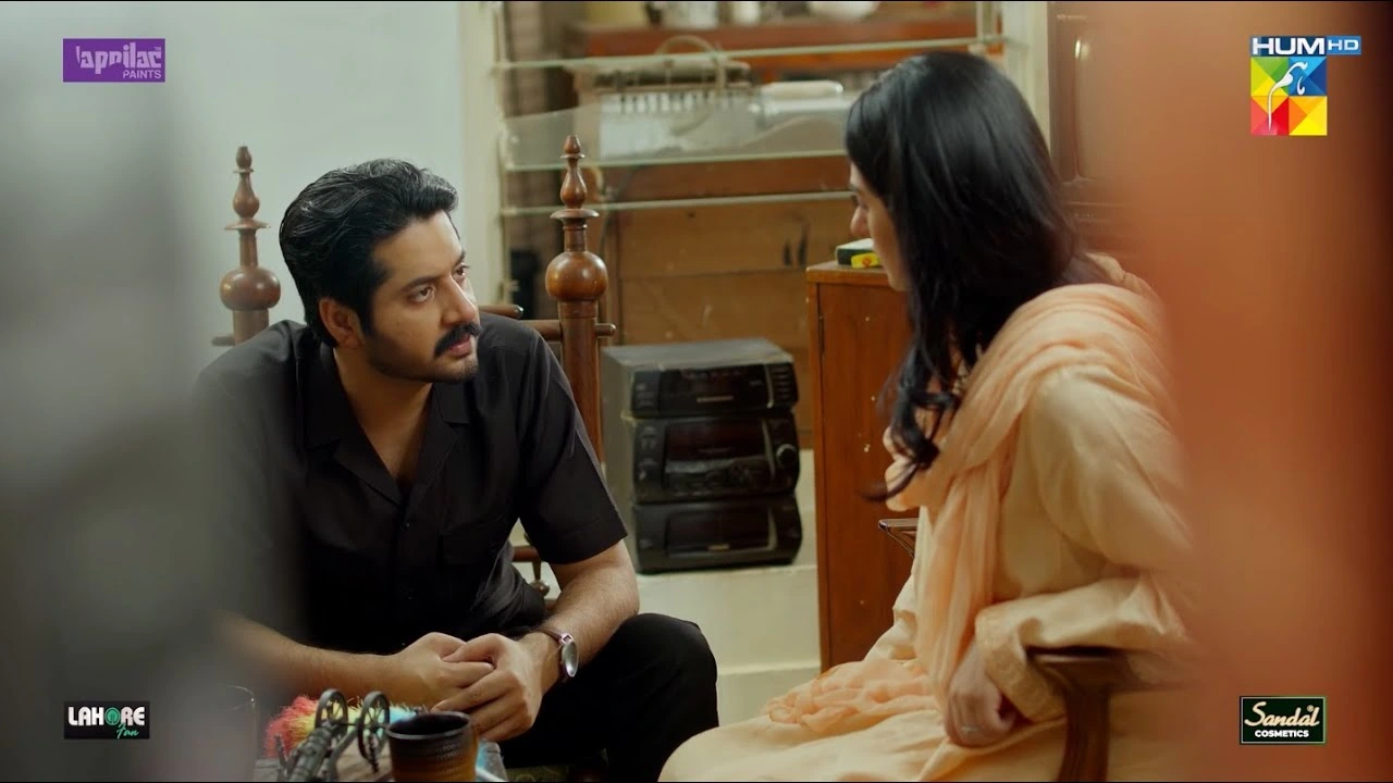 Family scene from Namak Haram