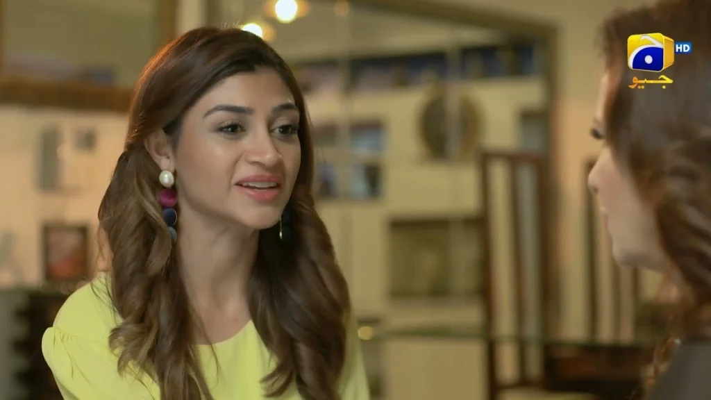 Urwa Hocane stylish look in Badzaat drama