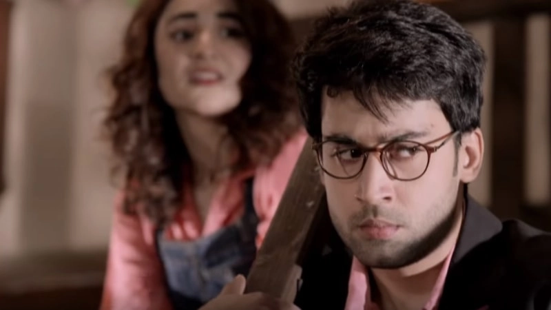 Bilal Abbas Khan emotional close-up in Pyar Kay Sadqay drama