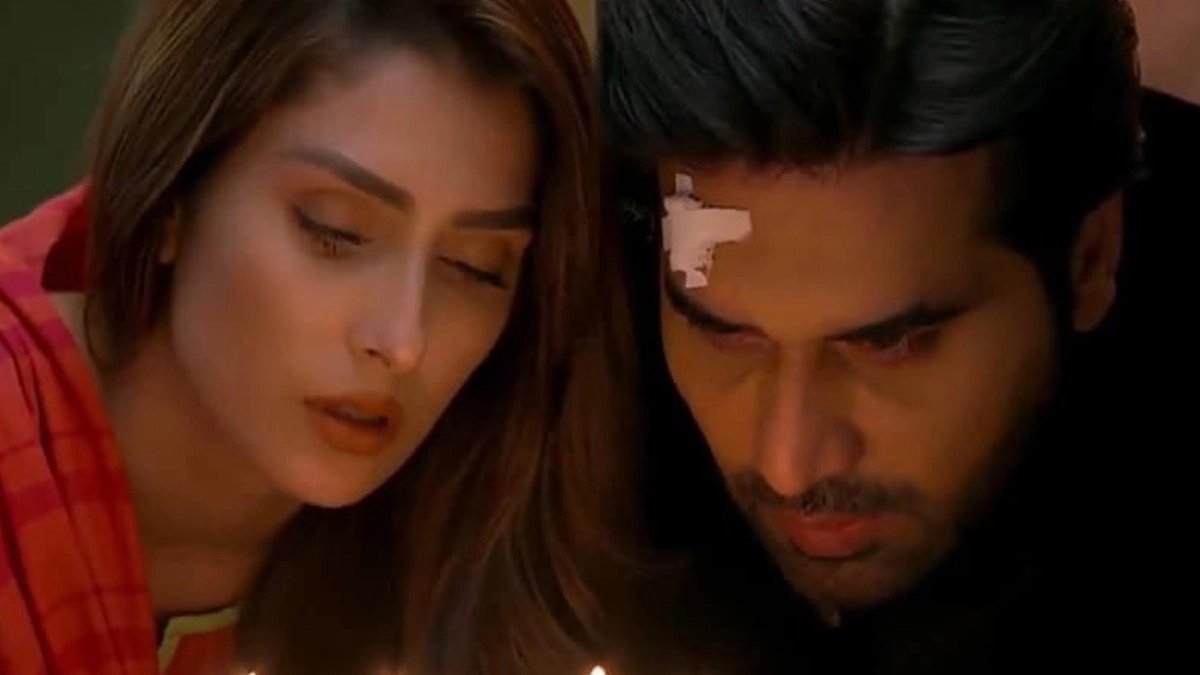 Humayun Saeed and Ayeza Khan emotional confrontation in Mere Paas Tum Ho