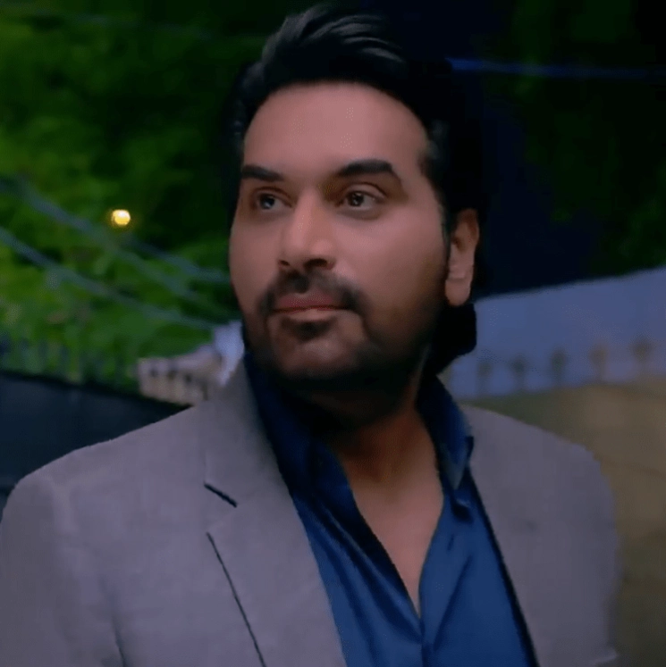 Humayun Saeed intense look as Danish in Mere Paas Tum Ho