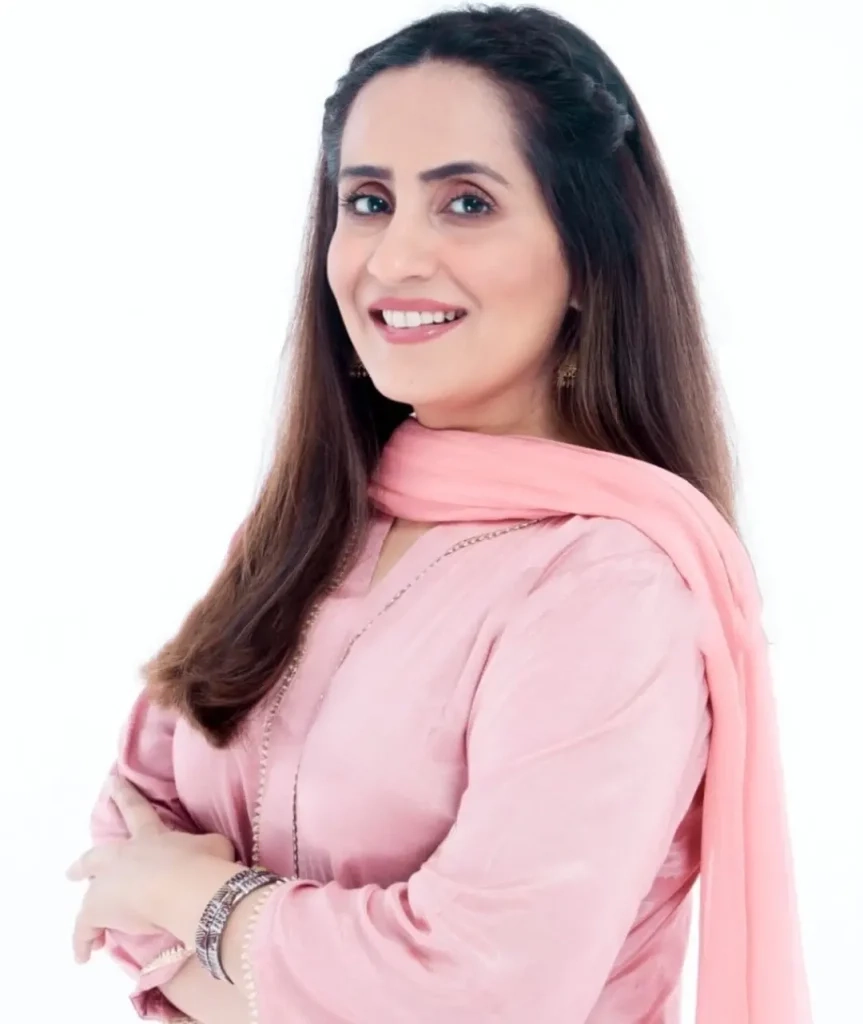 Lead actress stylish look in Judwaa Pakistani drama