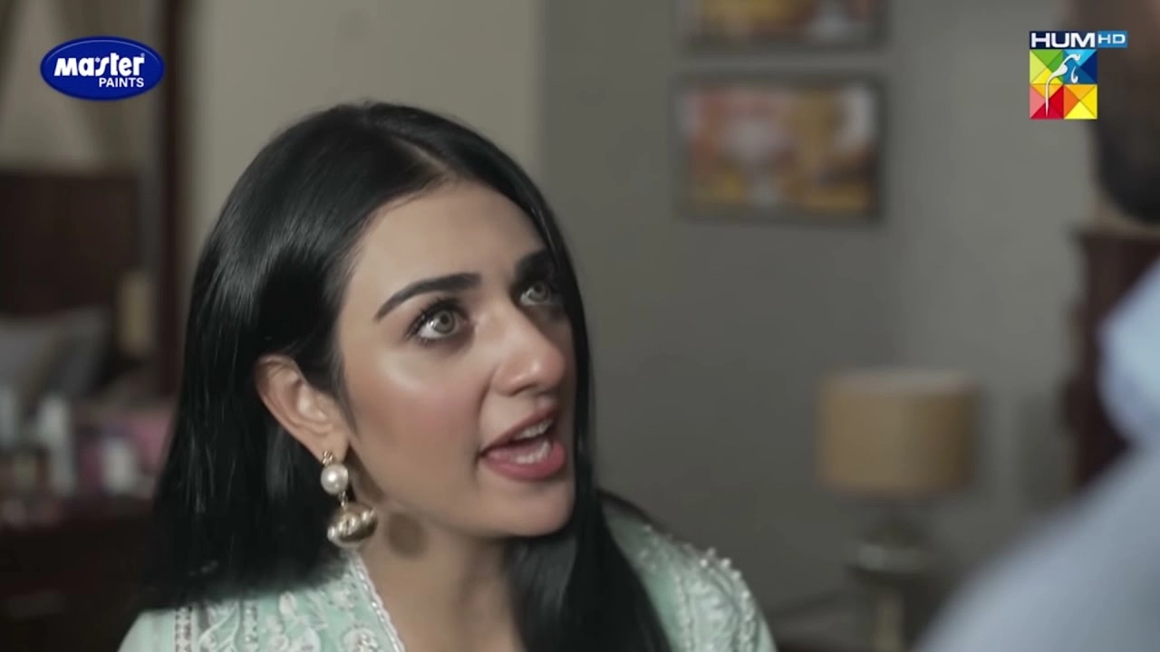 Raqs-e-Bismil Drama Review Scenes