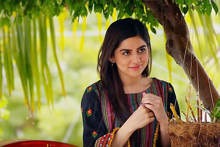 Sanam Baloch intense close-up shot in Khaas serial
