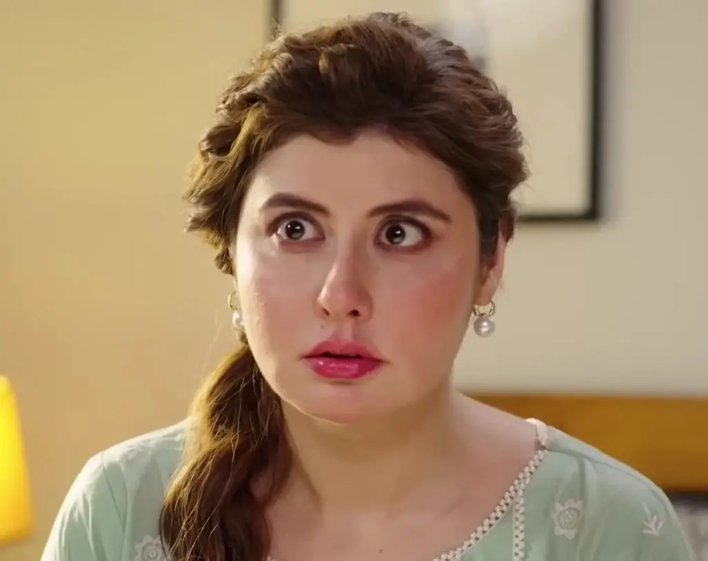 Sharakat Drama Review scenes